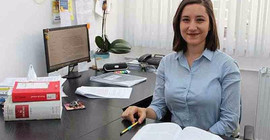 Ceren Damar’a 'Unutulmayan öğretmen ödülü'