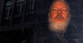 Assange hakkında açılan tecavüz soruşturması kapatıldı