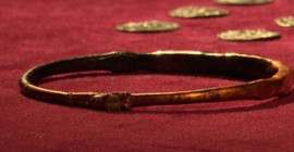 Hazine avcılarının çaldığı Viking definesi 'tarihi yeniden yazabilir'