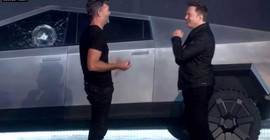 Elon Musk'ın tanıttığı Cybertruck'ın camları kırıldı