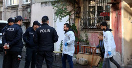 Emekli başkomiser kızını uyurken başından vurarak öldürdü