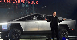 Cybertruck’ın kırılan camı Musk'a pahalıya patladı