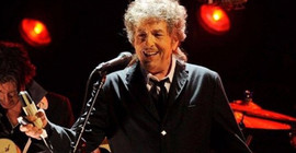 Nobel ödüllü sanatçı Bob Dylan 'sahte imza' için özür diledi