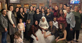 70 yıl sonra beyaz gelinlik giydi