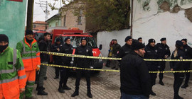 Konya'da 2 katlı bina çöktü: 3 ölü