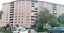 ‘İlk depremde yıkılacak’ lojmanlar satışa çıkarıldı