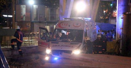 Üzerine kaya parçası düşen işçi yaralandı