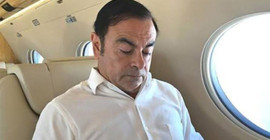 Hollywood'u aratmadı: Ghosn, ses sistemi kutusunda kaçmış