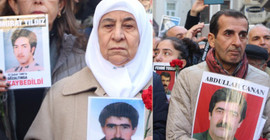 Cumartesi Anneleri eylemi: Bunlar IŞİD’in öğretmenleridir