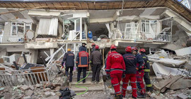 Deprem üssü Sivrice’de hastane yok: Ölüme terk ediliyoruz