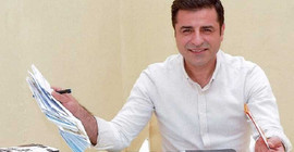 Demirtaş köşe yazarlığına başlıyor