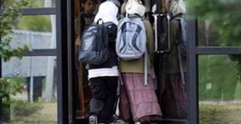 İsveç'te öğrencilere başörtüsü yasağı kalktı