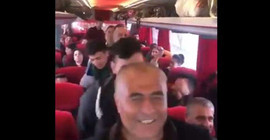 Hakkari'den yola çıkan HDP'liler coşkuyla kongreye gidiyor