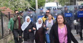 Savcı Beyaz Tülbentli Anneler'in cezalandırılmasını istedi