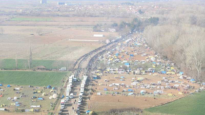 Soylu: 139 bin 70 göçmen Edirne'den sınırı geçti