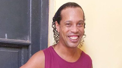 Ronaldinho'nun hapishaneden ilk fotoğrafı geldi