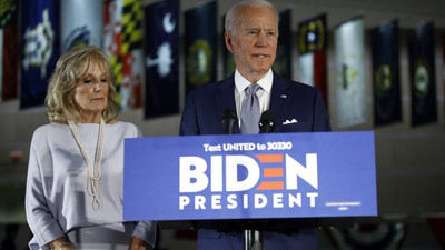 Demokrat Parti'de Joe Biden, Bernie Sanders'la farkı açıyor