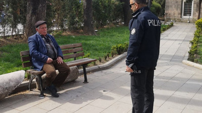 Polise '64 yaşındayım' diyen yurttaş eve gönderildi