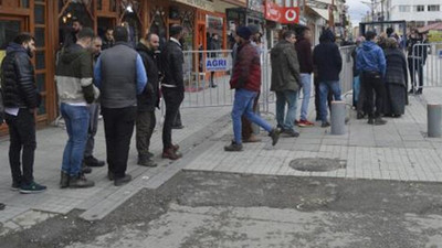 Polis sokakta ateş ölçtü, TOMA ile duyuru yaptı: 'Sosyal mesafeye dikkat'