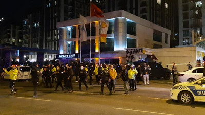 Beyoğlu'nda polisle silahlı çatışma: 3 yaralı