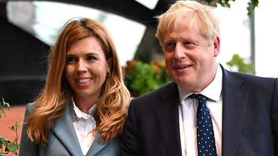 Boris Johnson ile nişanlısı Carrie Symonds'ın bebeği dünyaya geldi