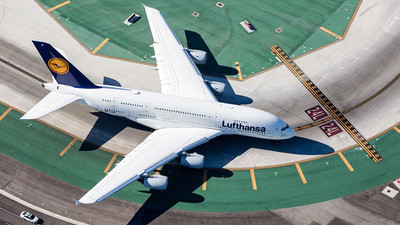 Lufthansa'dan hükümetle 9 milyar euroluk yardım paketi görüşmesi