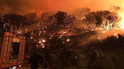 Kaş'ta orman yangını: Bölgedeki villalar boşaltıldı