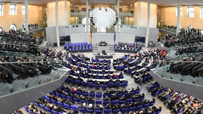 Almanya Dışişleri, Bundestag'a yönelik hacker saldırısı nedeniyle Rusyalı elçiyi çağırdı