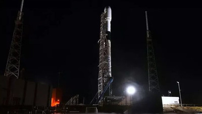 SpaceX 60 internet uydusunu uzaya fırlattı