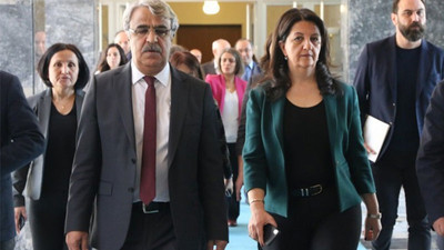 HDP Eş Genel Başkanları: Halkların iradesine vurulan Saray darbesidir