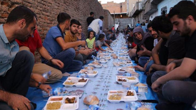 Sur’da yeryüzü sofrasının sonuncusu kuruldu