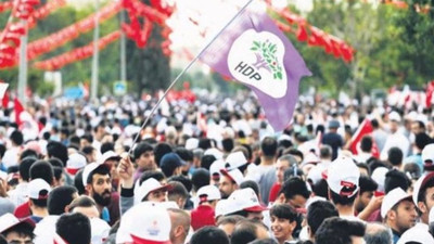 'Demokrasi yürüyüşü'ne destek, muhalefete 'ortak tutum' daveti