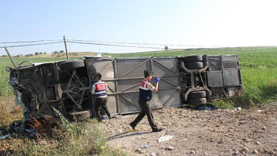 Susurluk'ta otobüs devrildi: 1 ölü 2'si ağır 47 yaralı