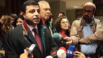 Demirtaş: Bir avukat olarak baro başkanlarının engellenmesini kınıyorum