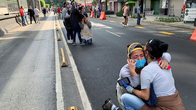 Meksika'da 7.4 büyüklüğünde deprem