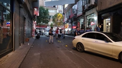 Kağıthane'de silahlı saldırı: 1'i çocuk 3 yaralı