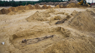 16. yüzyıl mezarlığında ağzında sikke olan 100 çocuk bulundu