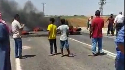 Urfa'da DEDAŞ protestosu, çiftçiler yolu kapatıp lastik yaktılar