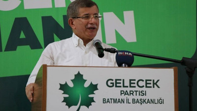 Batman'da konuşan Davutoğlu: Türkiye korkularla idare ediliyor