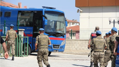 Polise 'darbeciyiz gelin bizi alın telefonu' iddiası