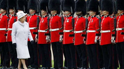 Buckingham Sarayı'nda 9 çanta uyuşturucu saklamış