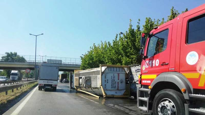 Sakarya'da kimyasal yüklü tanker devrildi