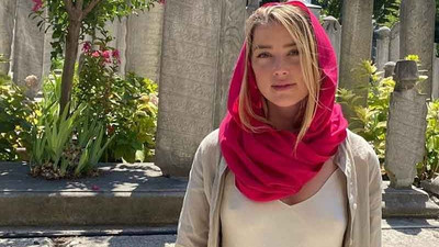 Hollywood oyuncusu Amber Heard'ten Ayasofya ziyareti