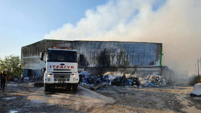 Adana'da geri dönüşüm fabrikasında yangın