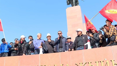 Kırgızistan'da başbakan ve kabine üyeleri görevden alındı