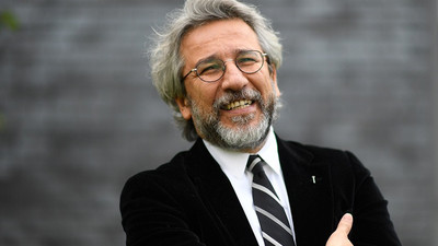 Gazeteci Can Dündar'ın 35 yıla kadar hapsi istendi