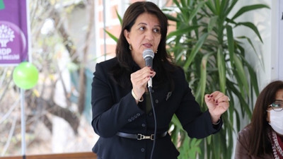 Pervin Buldan kadınlara seslendi: Birlikte mücadele etmezsek, iktidar bizi yaşatmaz