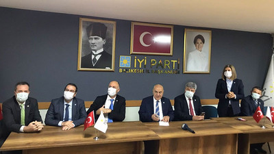 İYİ Parti'den Ümit Özdağ atağı: O gün hangi partinin yöneticisi ile beraberdi?