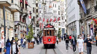 İstiklal Caddesi'ne 'kişi limiti' ve 'herkesin sağdan yürümesi' kararı
