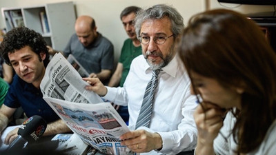 Can Dündar'ın Özgür Gündem'e destek davasının 13'üncü duruşması görüldü